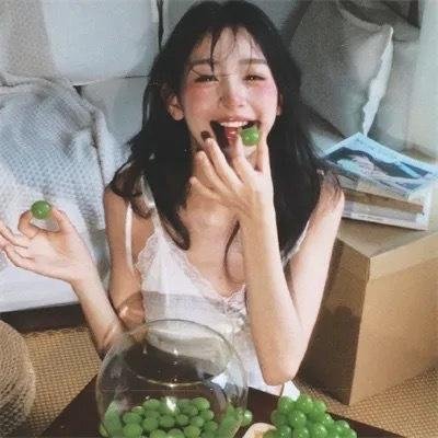 烈日灼人